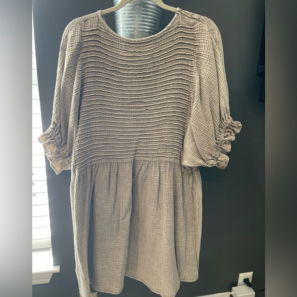 Three Birds Nest Textured/Gauze Tan Dress - Picture 2 of 4